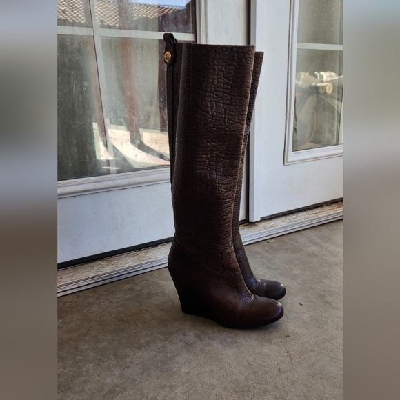 TORY BURCH HELDIN LEATHER‎ WEDGE  BOOTS - Picture 2 of 16